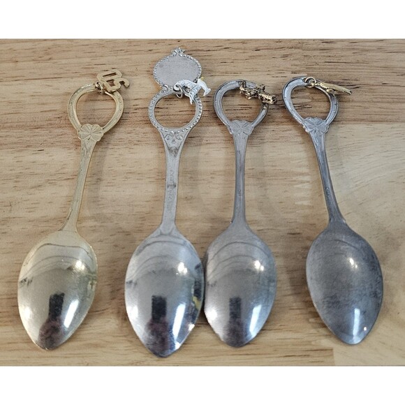 Lot of 21 Vtg Quality Souvenir Spoons Silver Plate Mixed Metals Enamel Charms - Picture 7 of 16